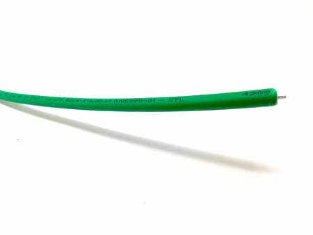 4FO (1X4) Cable de fibra óptica de tubo central interior/exterior OM3 G.651.1 LSZH Dieléctrico Armado Verde